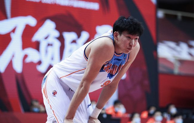 多p混交群体交乱小说